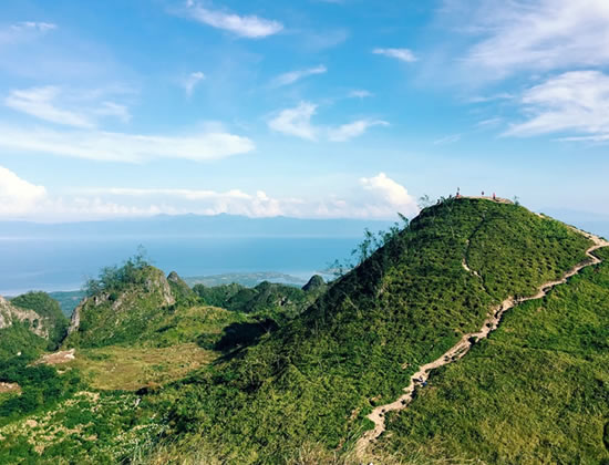 Osmena Peak Badian 360 Degree Views From Cebu S Highest Point